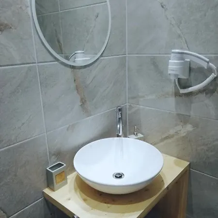 Manavita *